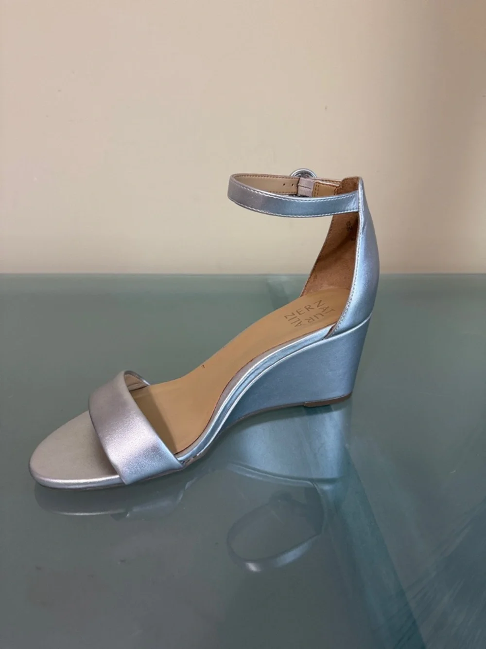 Naturalizer beautiful silver